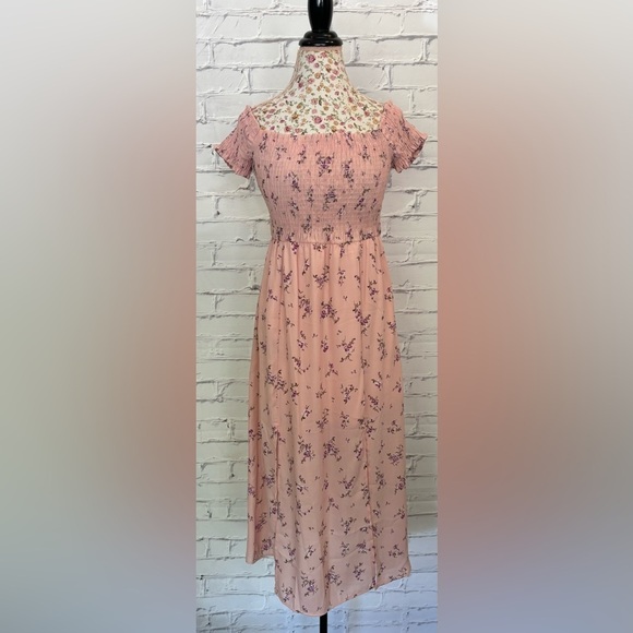 Vanilla Bay Dresses & Skirts - Vanilla Bay Pink Floral Print Smocked Top Chiffon Dress-Large